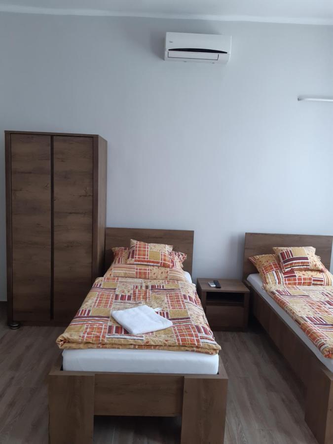 Helga Apartman Мако Экстерьер фото
