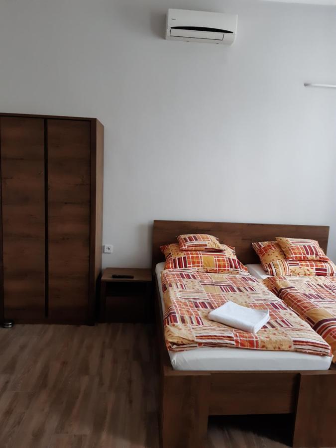 Helga Apartman Мако Экстерьер фото