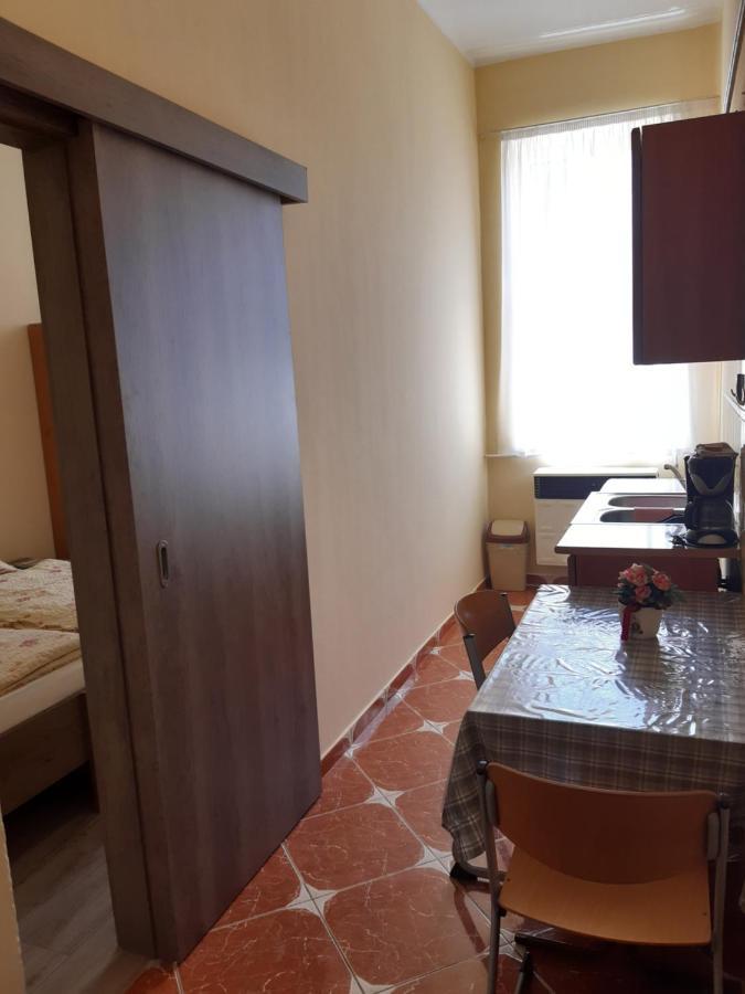 Helga Apartman Мако Экстерьер фото