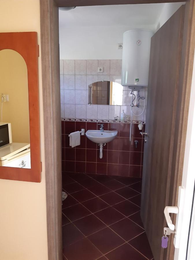 Helga Apartman Мако Экстерьер фото