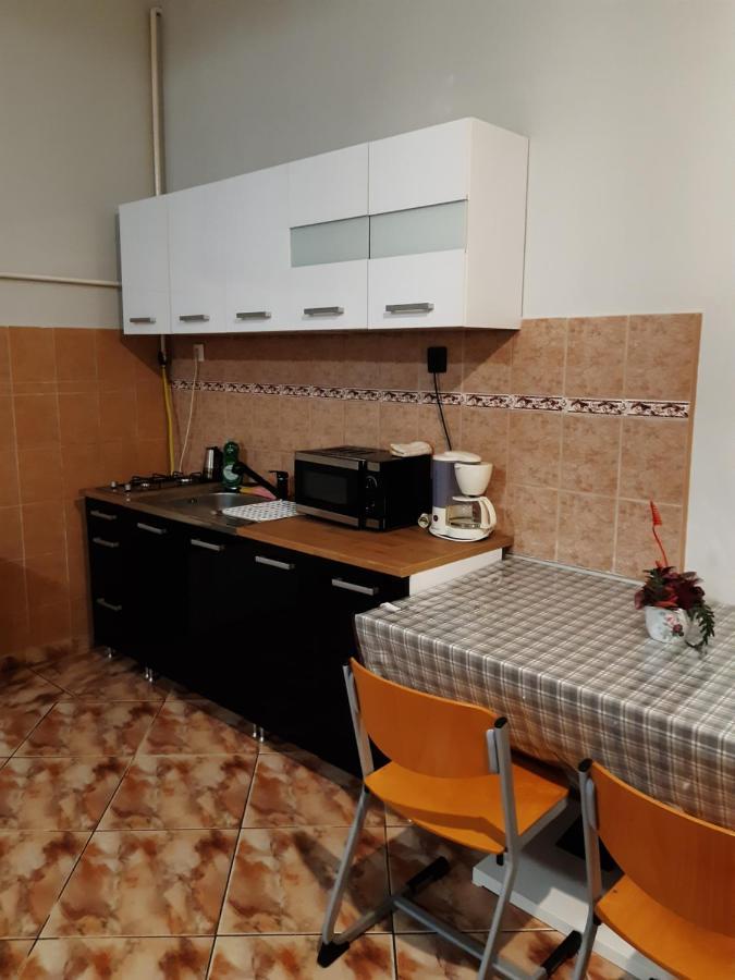 Helga Apartman Мако Экстерьер фото