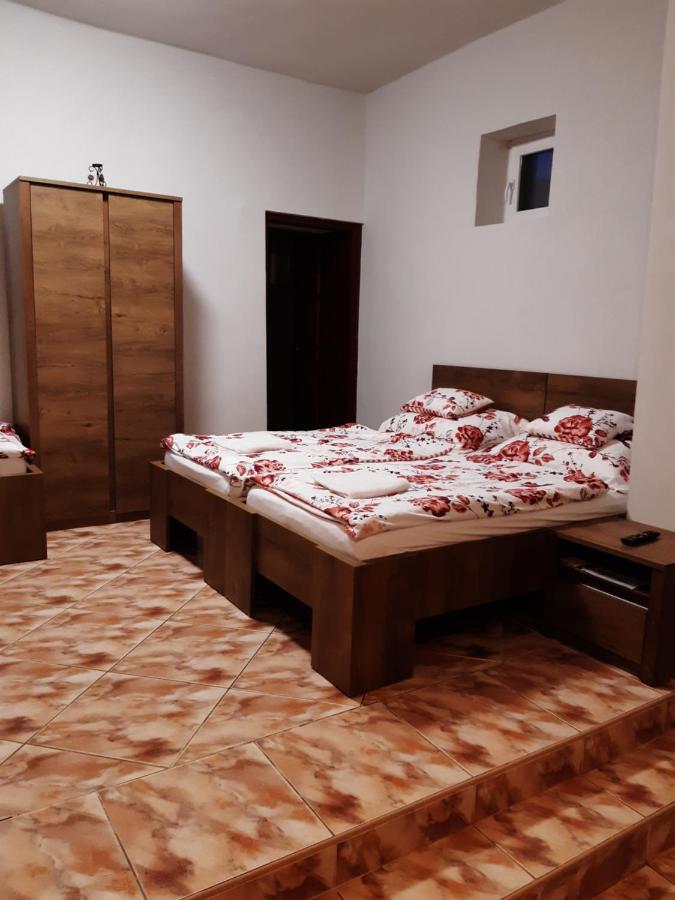 Helga Apartman Мако Экстерьер фото