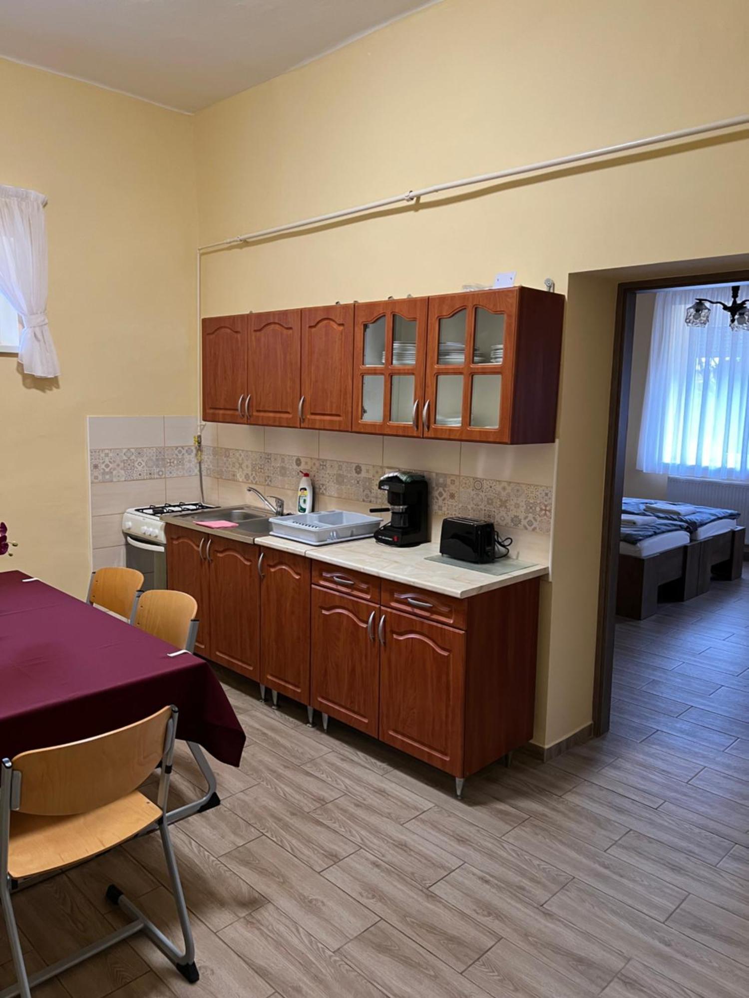 Helga Apartman Мако Экстерьер фото